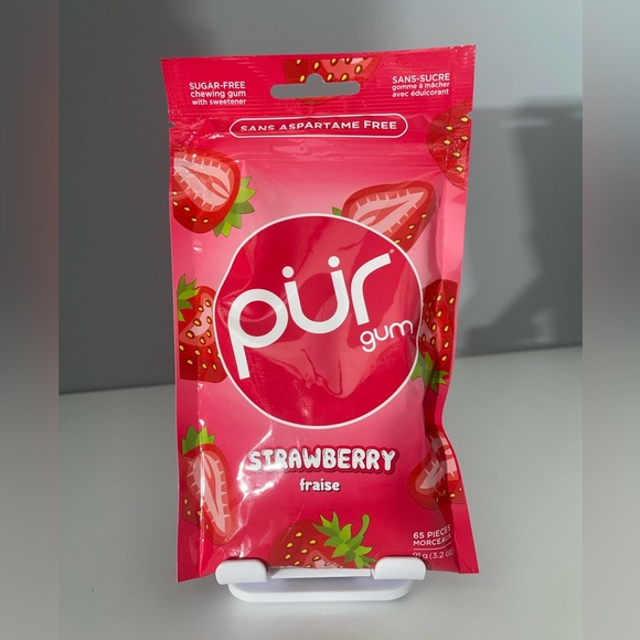 NWT ♠️ 🍓 Kate Spade Strawberry cooler bundle - Picture 16 of 16